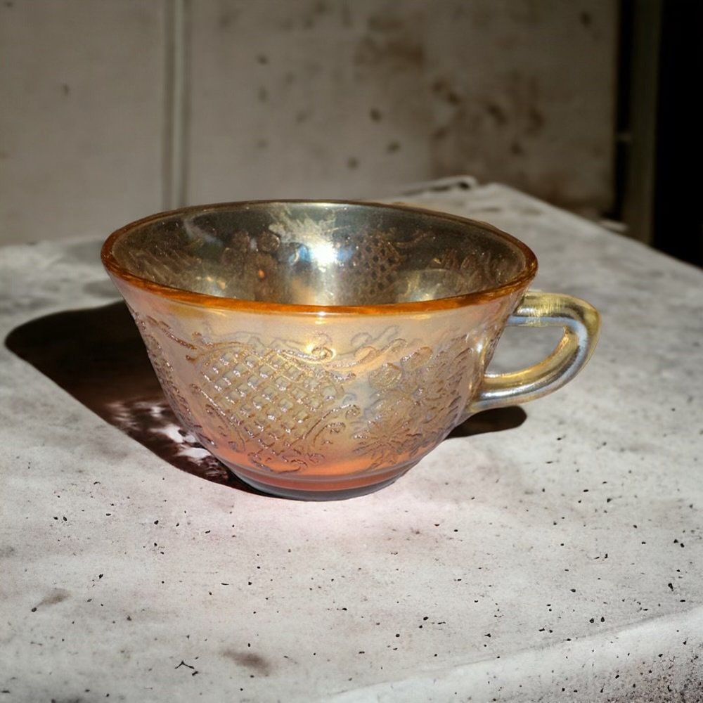 Vintage - Carnival Glass Mug